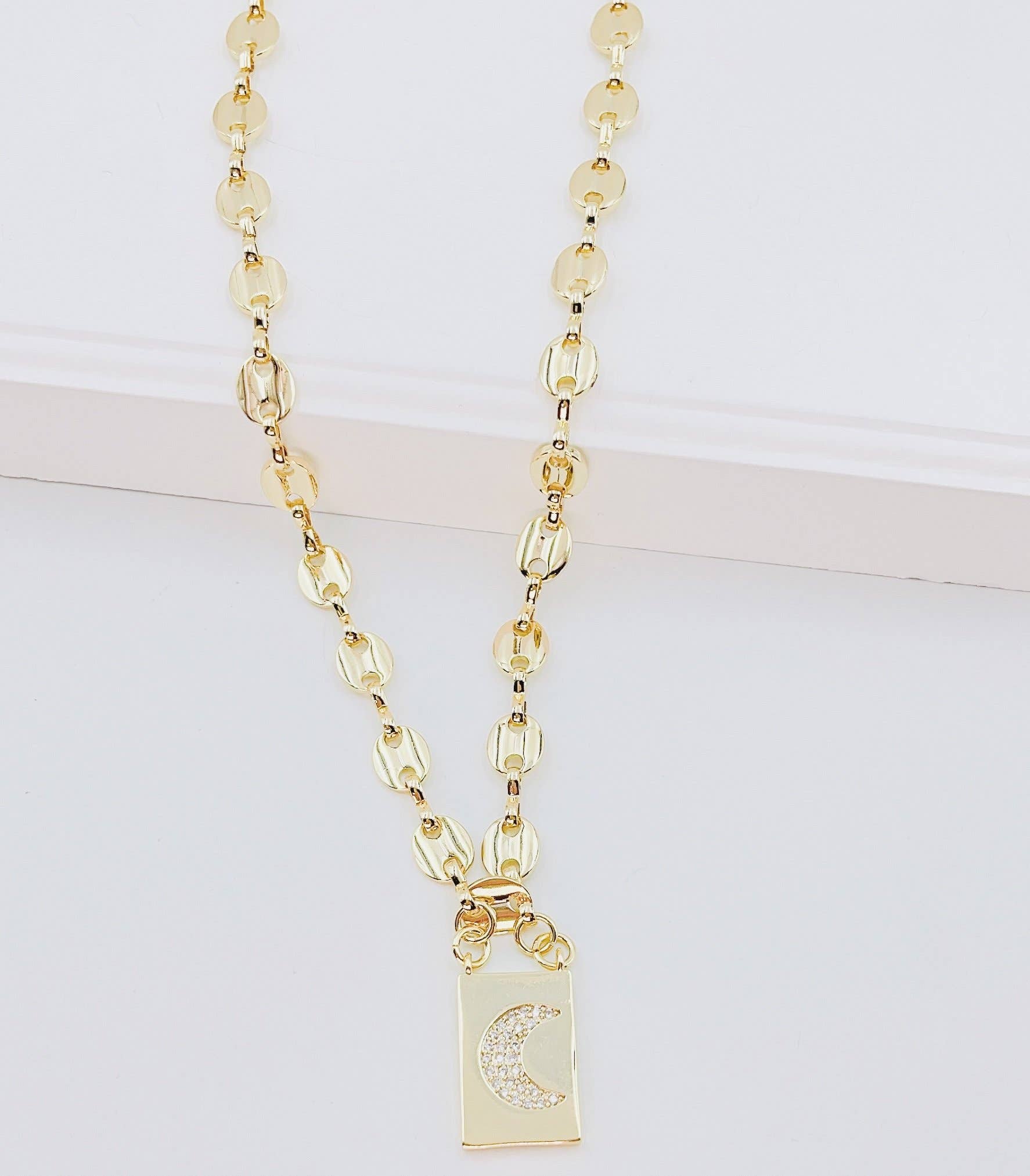 Red-M Shape Moon And Lola-Adele Gold Necklace Red-M Shape Moon And Lola-Adele Gold Necklace